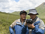 測(cè)繪戰(zhàn)士在青海，山下的測(cè)繪尖兵